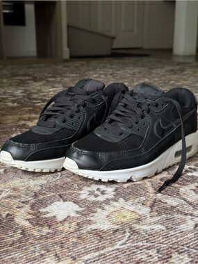 Nike Women’s Air Max Sneakers